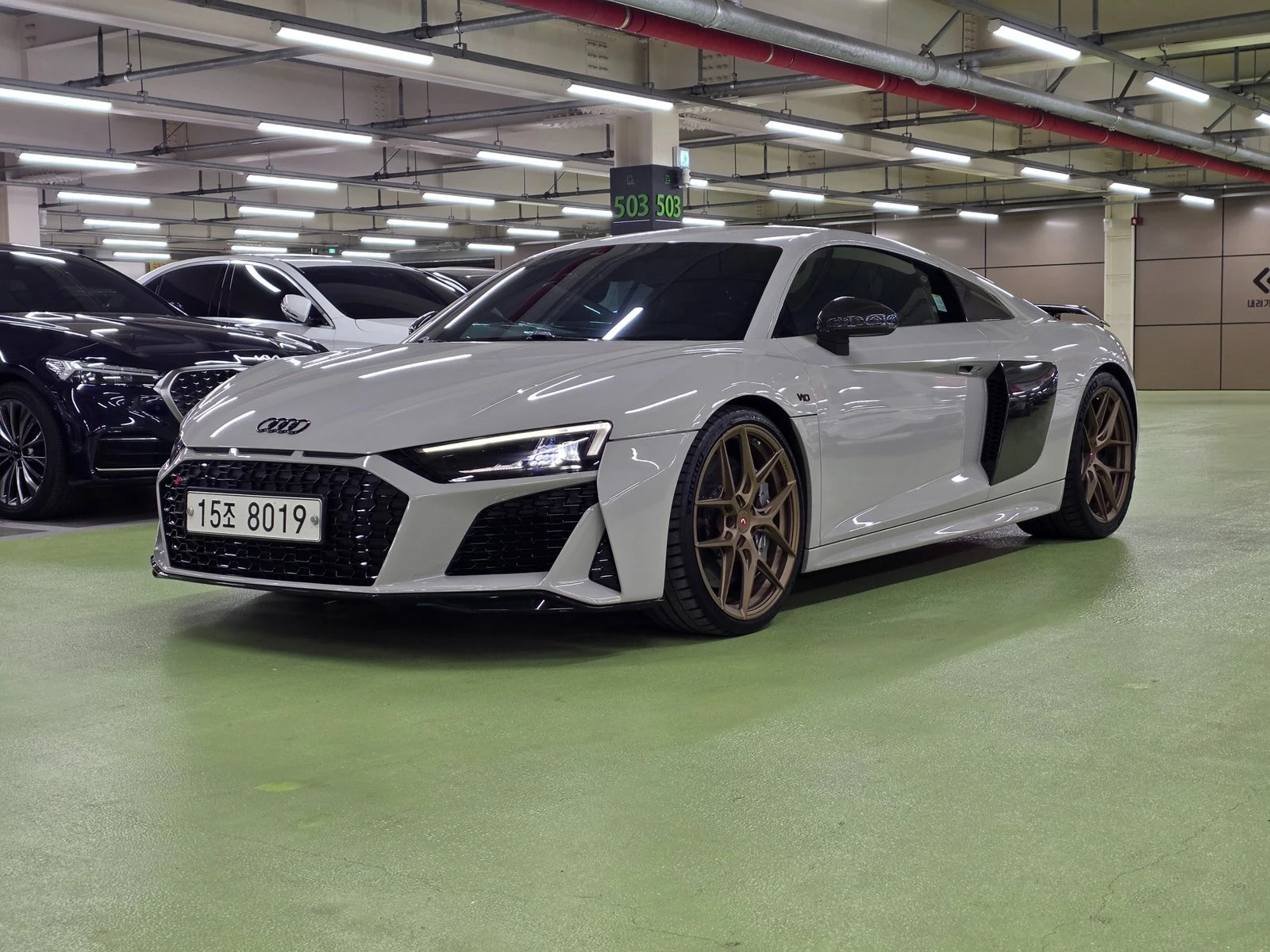 Audi R8 V10 Plus НАЛИЧНА КРАЙНА ЦЕНА, снимка 2 - Автомобили и джипове - 55238009