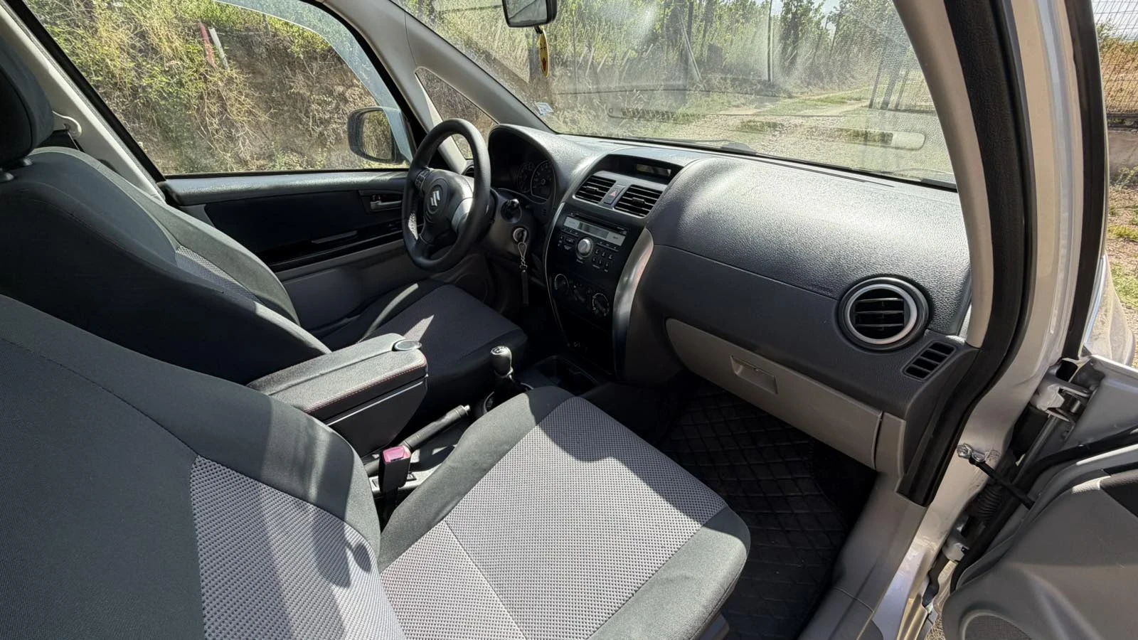 Suzuki SX4 107к.с, 243000 км, 2008г., снимка 10 - Автомобили и джипове - 55881914