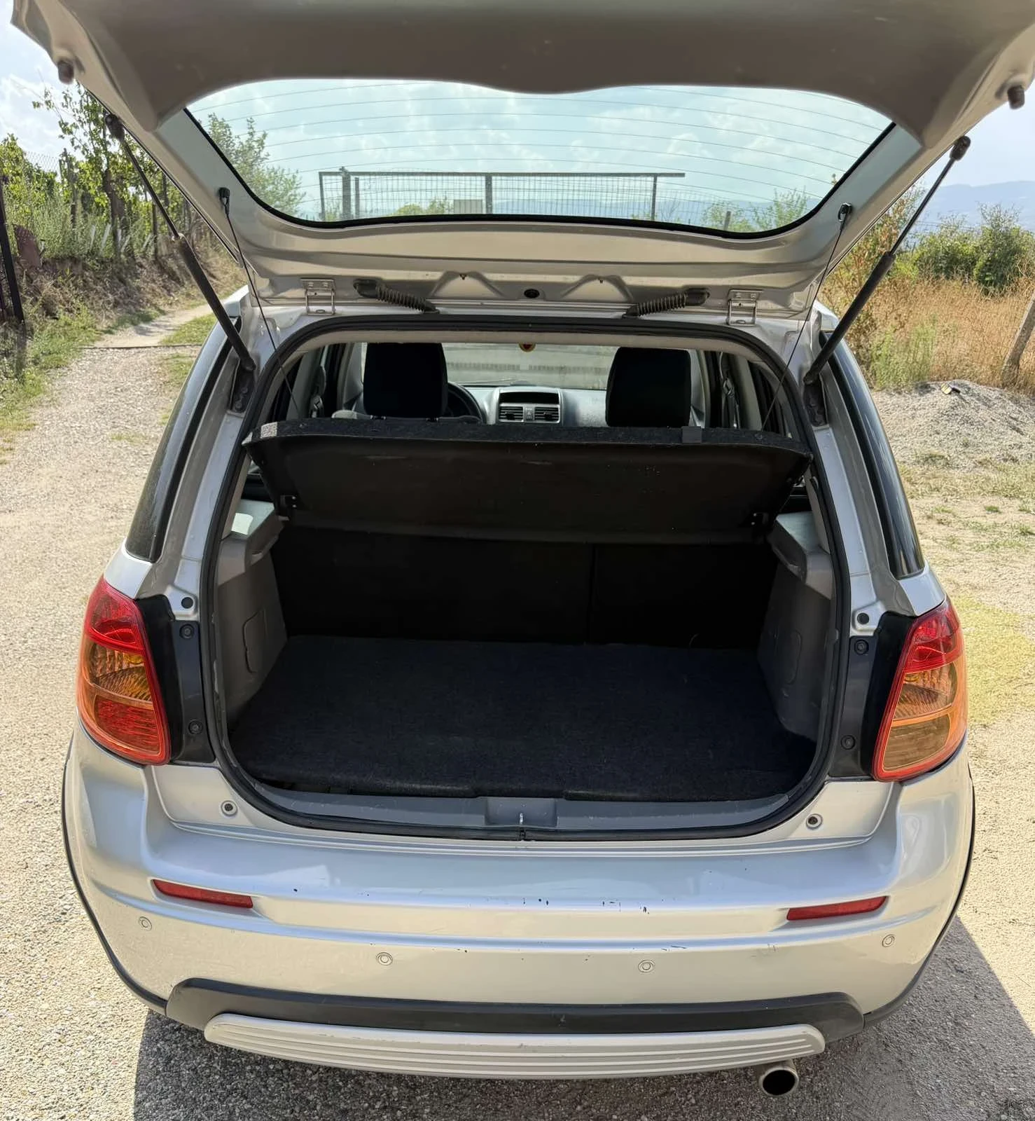 Suzuki SX4 107к.с, 243000 км, 2008г., снимка 8 - Автомобили и джипове - 55881914