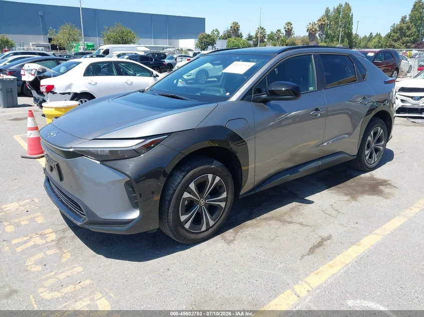 Toyota bZ4X Xle, снимка 2 - Автомобили и джипове - 56320341
