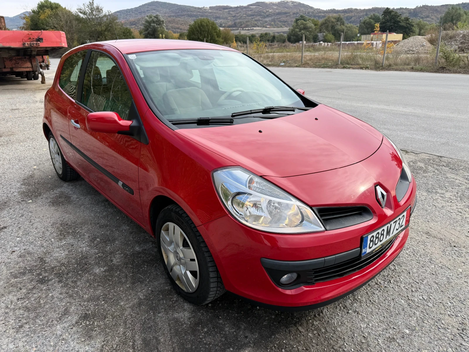 Renault Clio, снимка 4 - Автомобили и джипове - 56523262