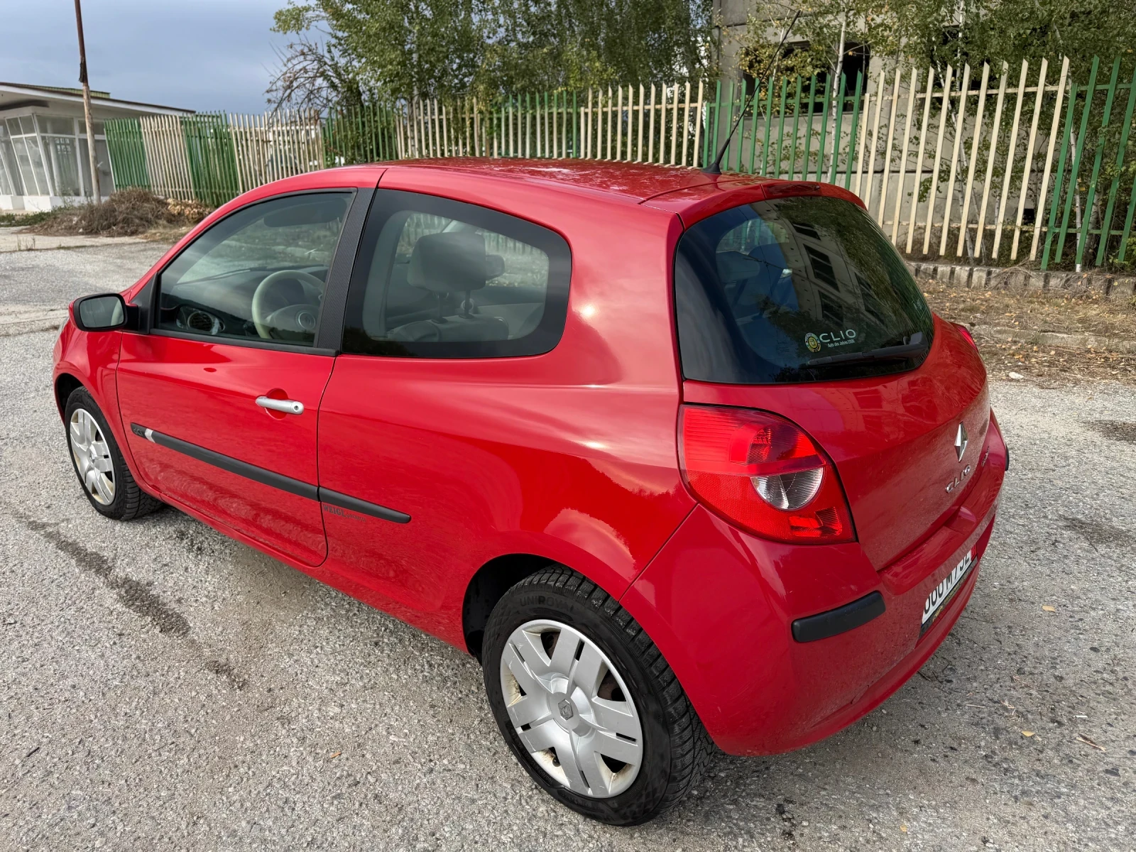 Renault Clio, снимка 2 - Автомобили и джипове - 56523262