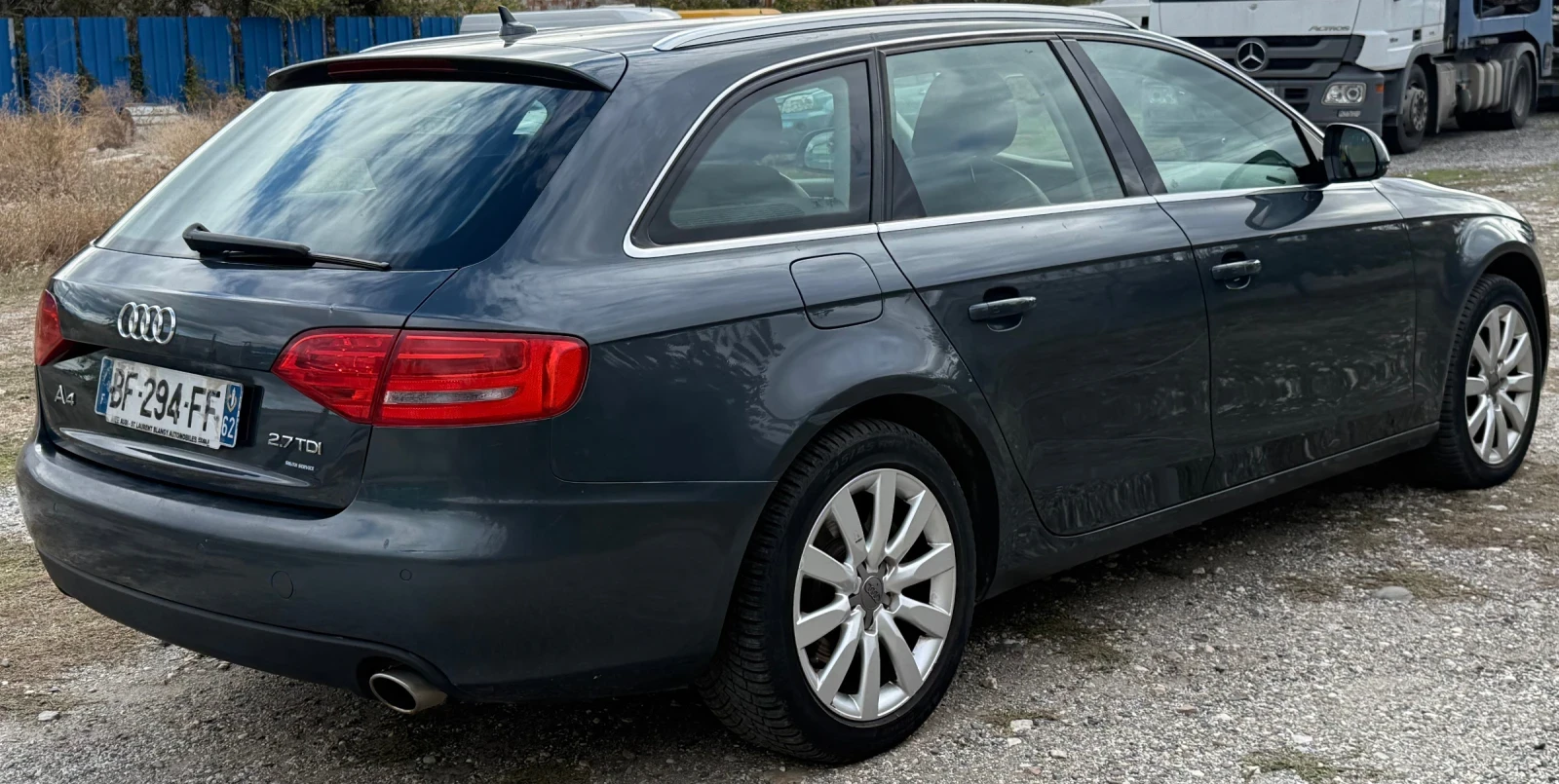 Audi A4 2.7tdi, снимка 4 - Автомобили и джипове - 56706364