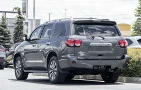 Toyota Sequoia LIMITED * 4WD * 8 МЕСТА * 1 СОБСТВЕНИК * CARFAX * , снимка 4