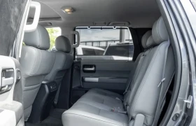 Toyota Sequoia LIMITED * 4WD * 8 МЕСТА * 1 СОБСТВЕНИК * CARFAX * , снимка 10
