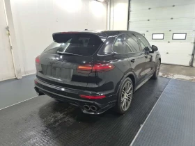 Porsche Cayenne  Gts / Matrix / 360 / Bose / Обдухване / Carfax, снимка 2
