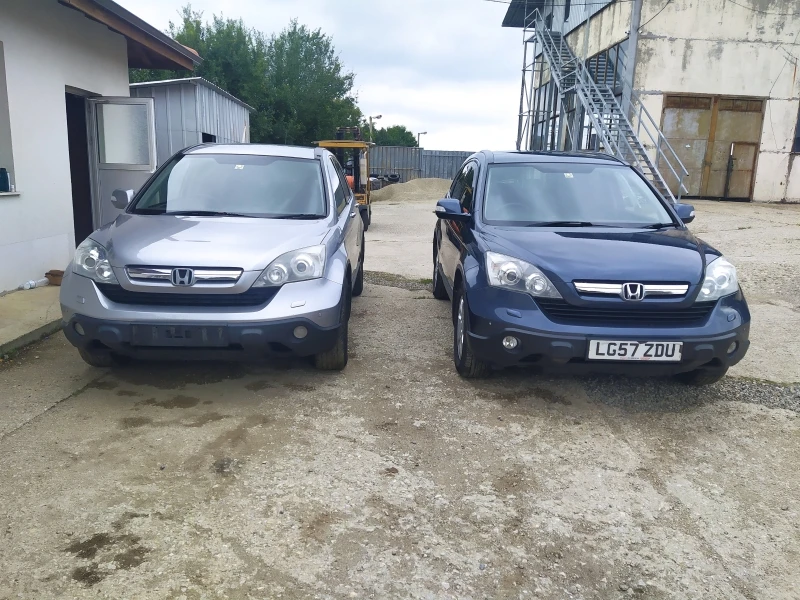 Honda Cr-v 2,2 дизел 2 броя, снимка 1 - Автомобили и джипове - 37560764