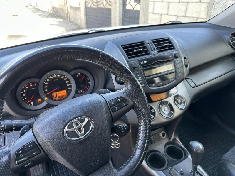 Toyota Rav4 2.2 D-CAT 150 к.с, снимка 9 - Автомобили и джипове - 46994344