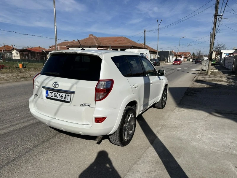 Toyota Rav4 2.2 D-CAT 150 к.с, снимка 4 - Автомобили и джипове - 46994344