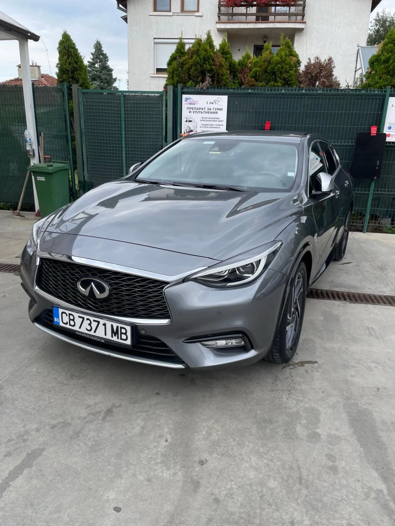 Infiniti Q30 Premium 4x4, снимка 2 - Автомобили и джипове - 52244620