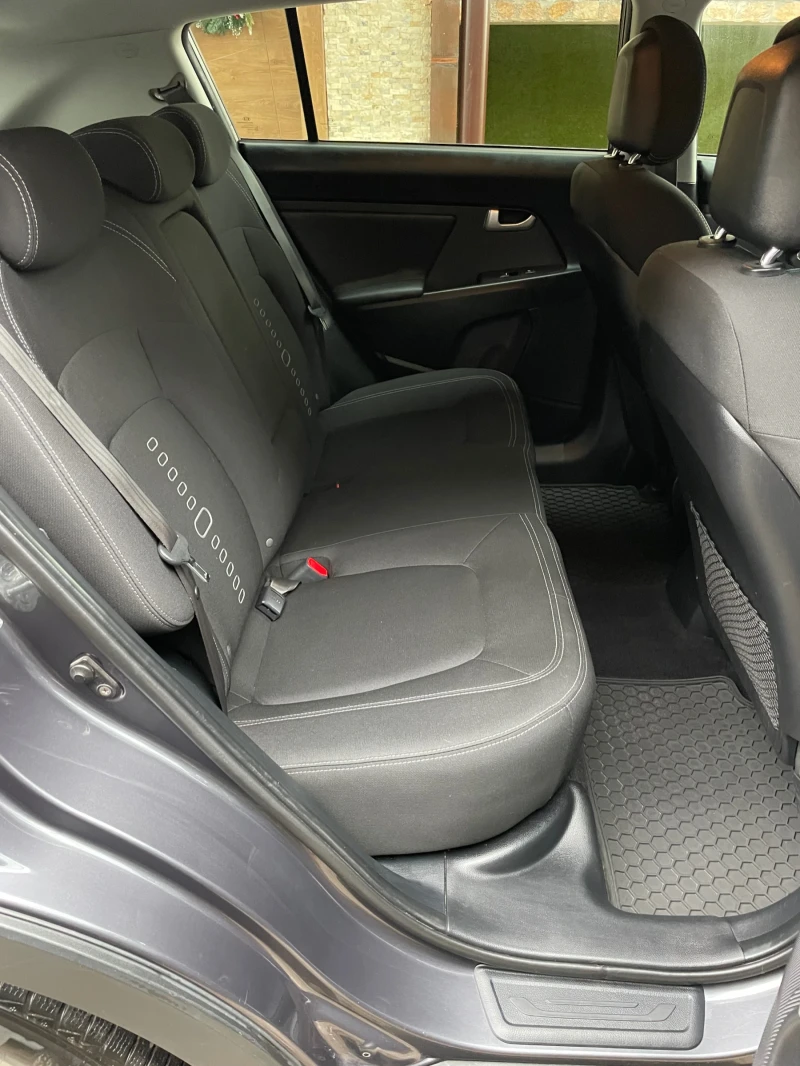 Kia Sportage 2.0CRDI* 4x4* auto* , снимка 15 - Автомобили и джипове - 53003701