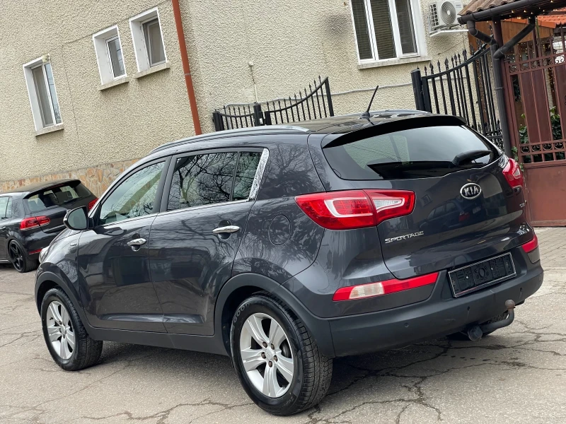Kia Sportage 2.0CRDI* 4x4* auto* , снимка 5 - Автомобили и джипове - 53003701