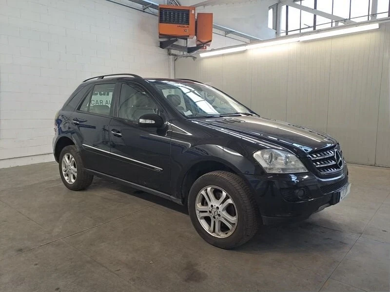 Mercedes-Benz ML 320 * Chrome* 2008г.* , снимка 2 - Автомобили и джипове - 53125314