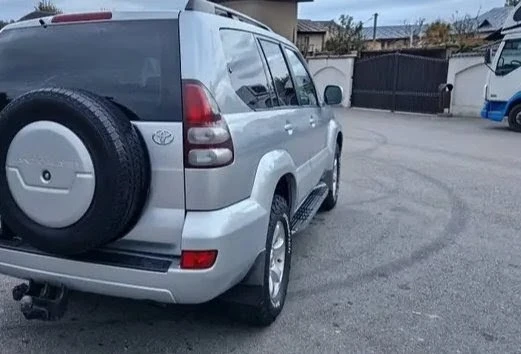 Toyota Land cruiser 3.0D , снимка 3 - Автомобили и джипове - 54218922