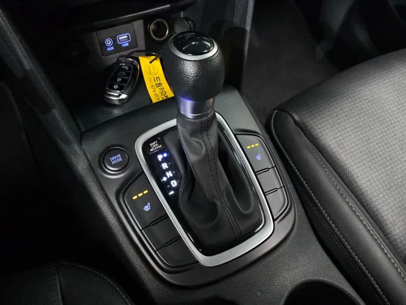 Hyundai Kona 1.6 - САМО 30% АВАНС, снимка 8 - Автомобили и джипове - 56305153