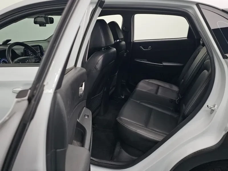 Hyundai Kona 1.6 - САМО 30% АВАНС, снимка 11 - Автомобили и джипове - 56305153