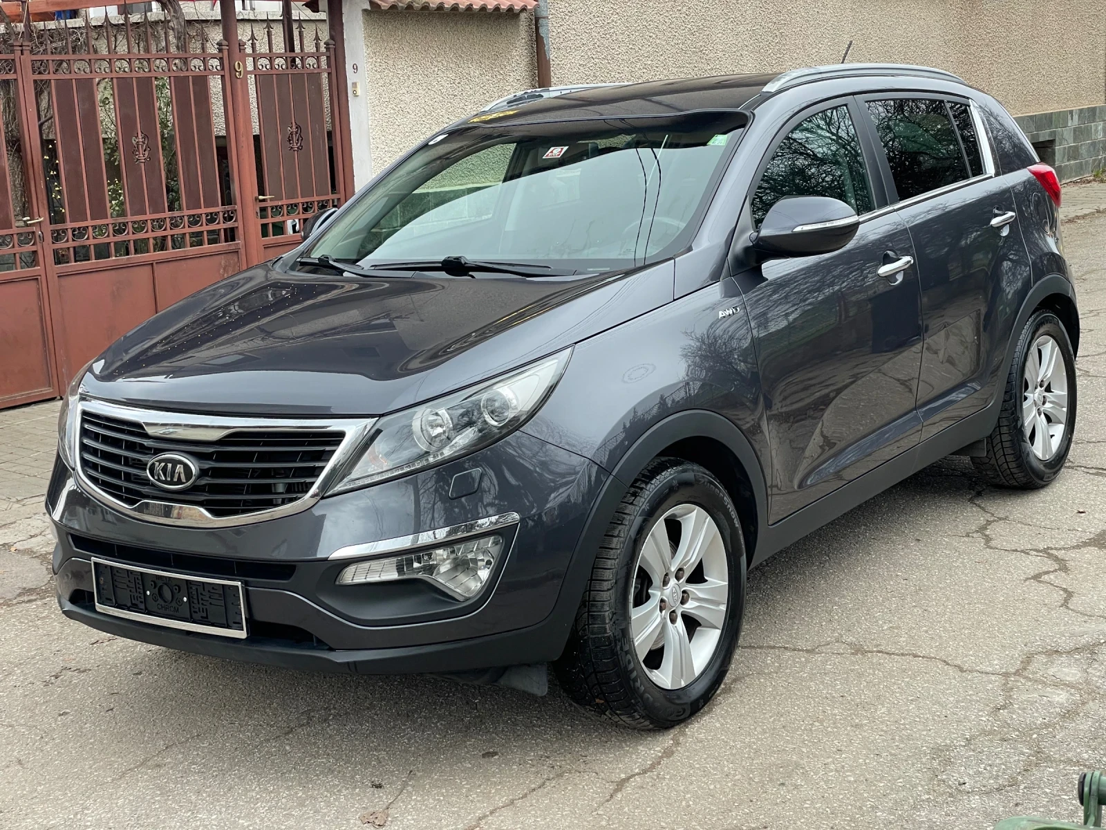 Kia Sportage 2.0CRDI* 4x4* auto* , снимка 1