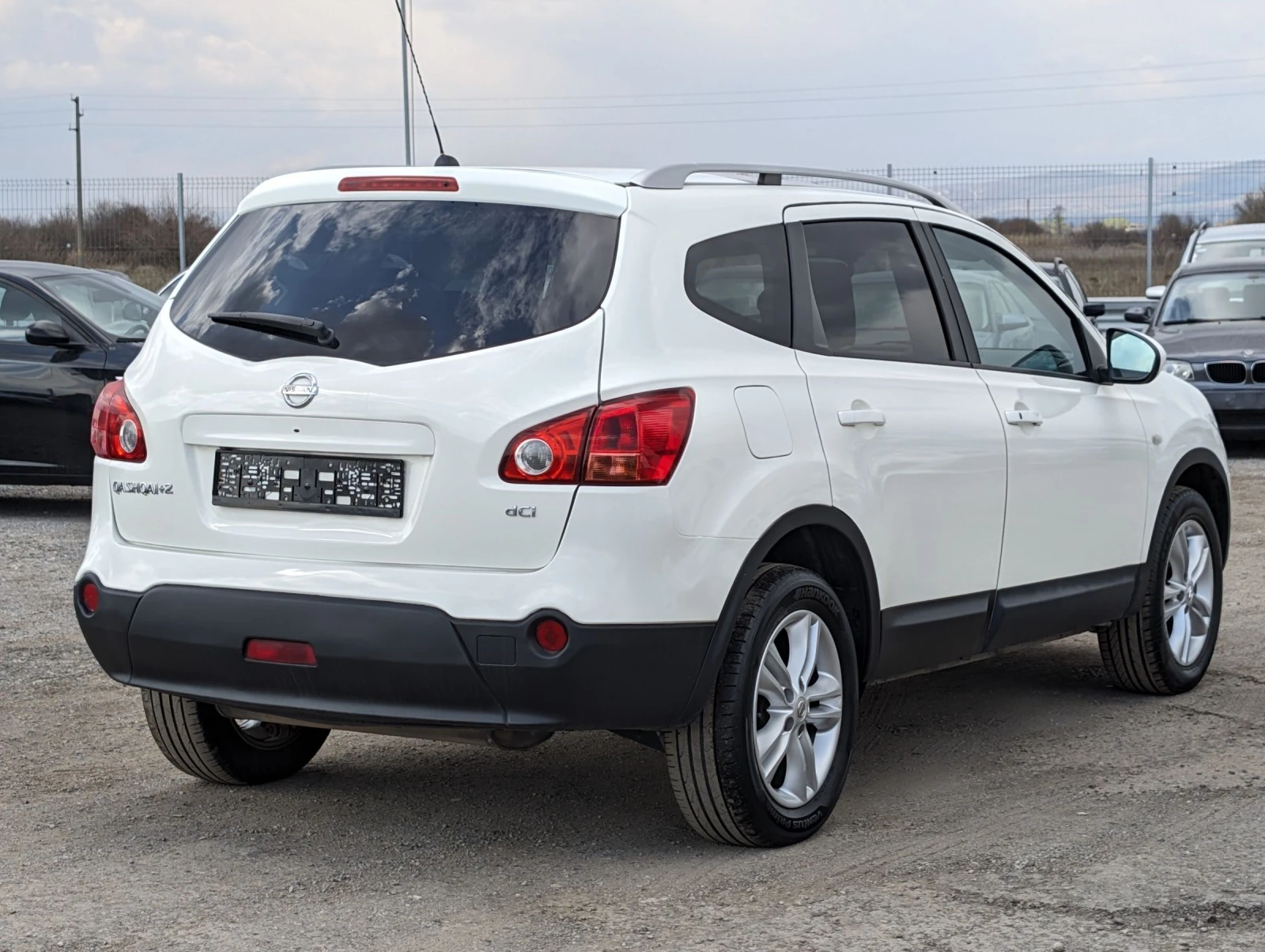 Nissan Qashqai 2.0dCi* Автоматик* 4Х4* 6+ 1 - изображение 6