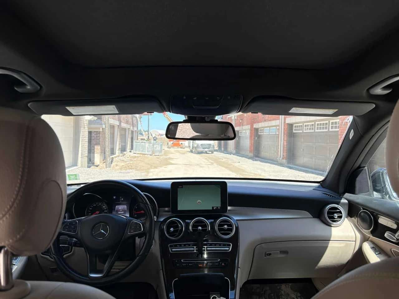 Mercedes-Benz GLC 300 4MATIC* ПОДГРЕВИ* ПАНОРАМА* , снимка 9 - Автомобили и джипове - 54231832