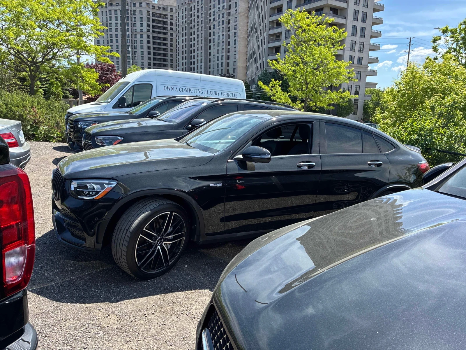 Mercedes-Benz GLC 43 AMG 4MATIC * ДИСТРОНИК * ПОДГРЕВ * ПАНОРАМА * CARFAX, снимка 2 - Автомобили и джипове - 54823888