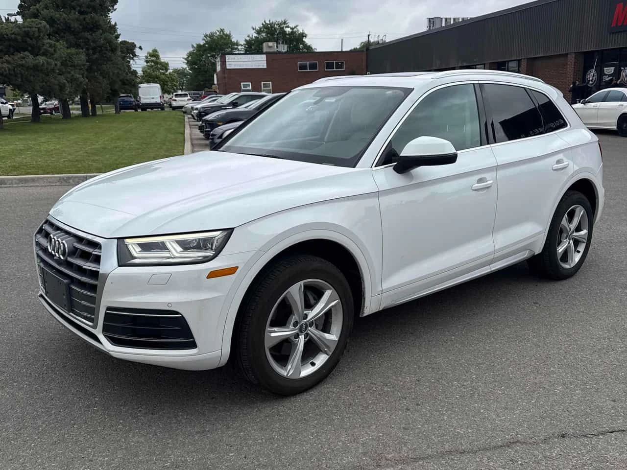Audi Q5 * Progressiv * 360КАМЕРИ* ПАНОРАМА* 