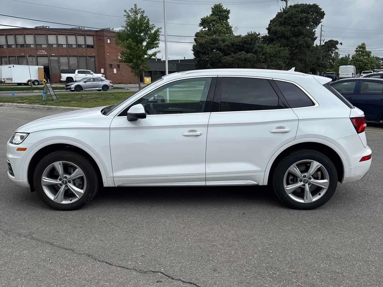 Audi Q5 * Progressiv * 360КАМЕРИ* ПАНОРАМА* , снимка 2 - Автомобили и джипове - 55062428