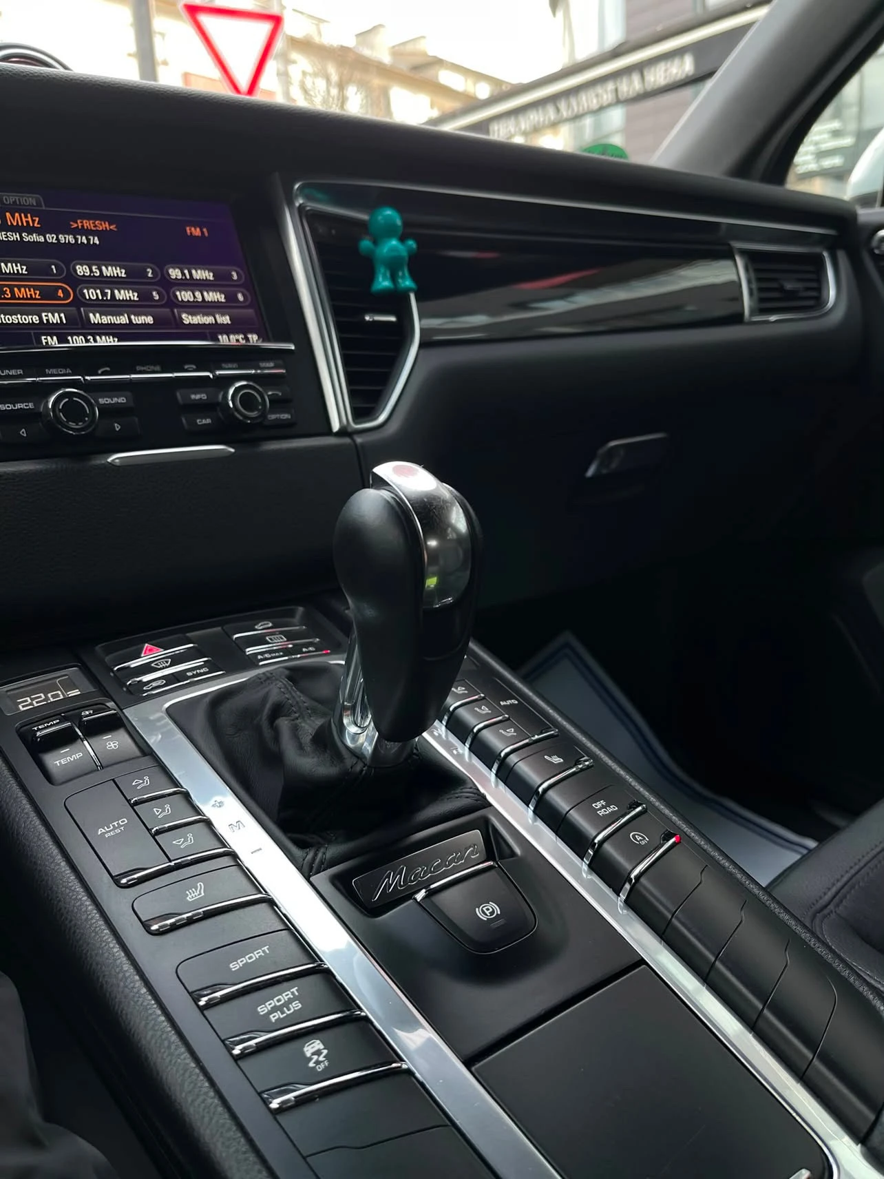 Porsche Macan S/PDK/SportChrono/НОВИ ВЕРИГИ, снимка 7 - Автомобили и джипове - 55276006