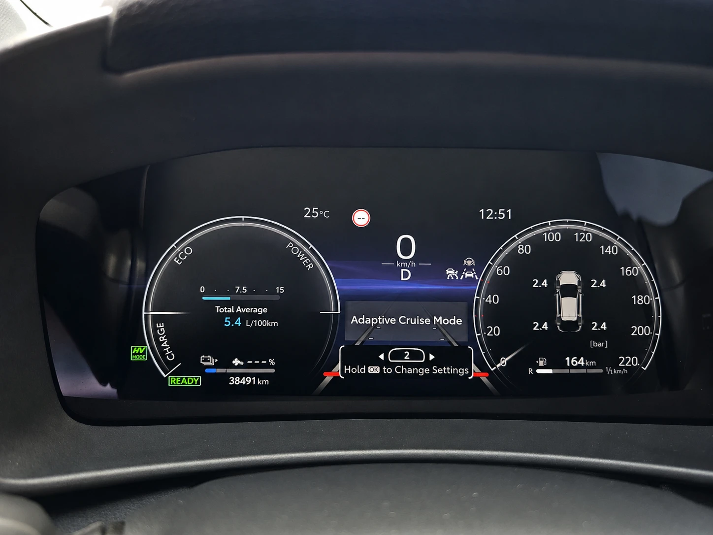 Toyota C-HR PHEV, снимка 11 - Автомобили и джипове - 55654132