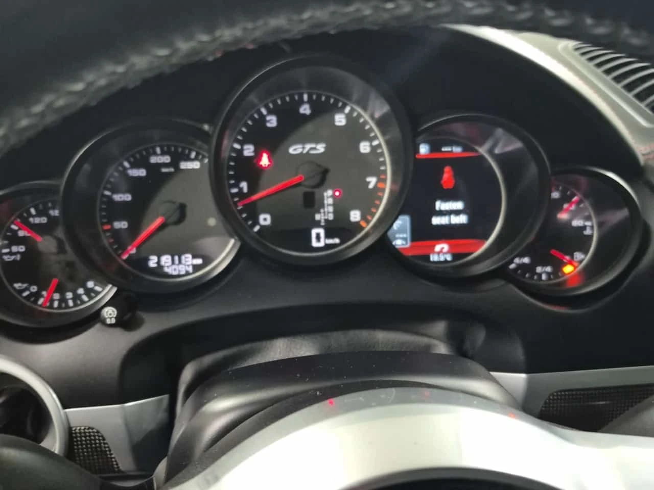 Porsche Cayenne  Gts / Matrix / 360 / Bose / Обдухване / Carfax, снимка 9 - Автомобили и джипове - 56323940