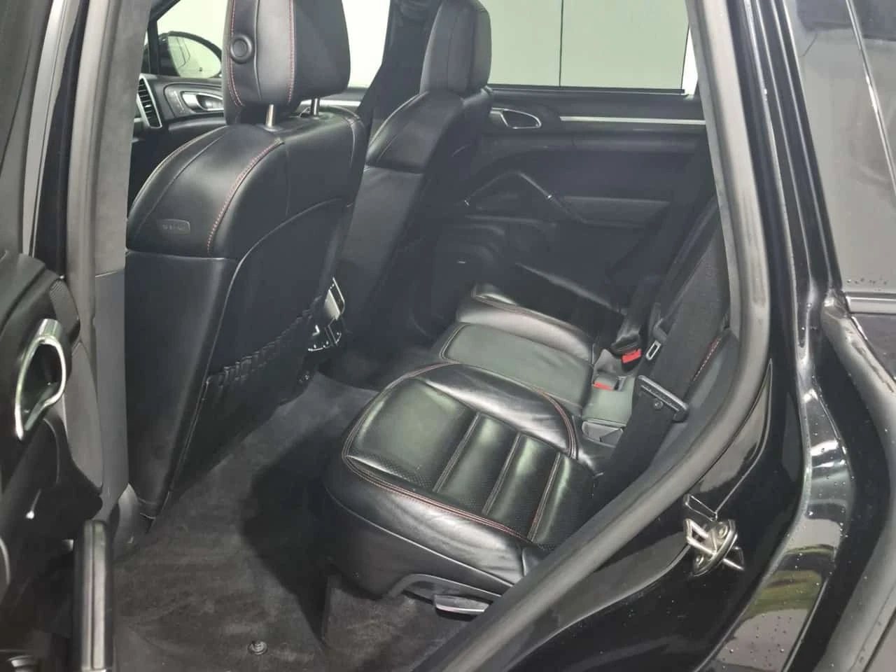 Porsche Cayenne  Gts / Matrix / 360 / Bose / Обдухване / Carfax, снимка 12 - Автомобили и джипове - 56323940