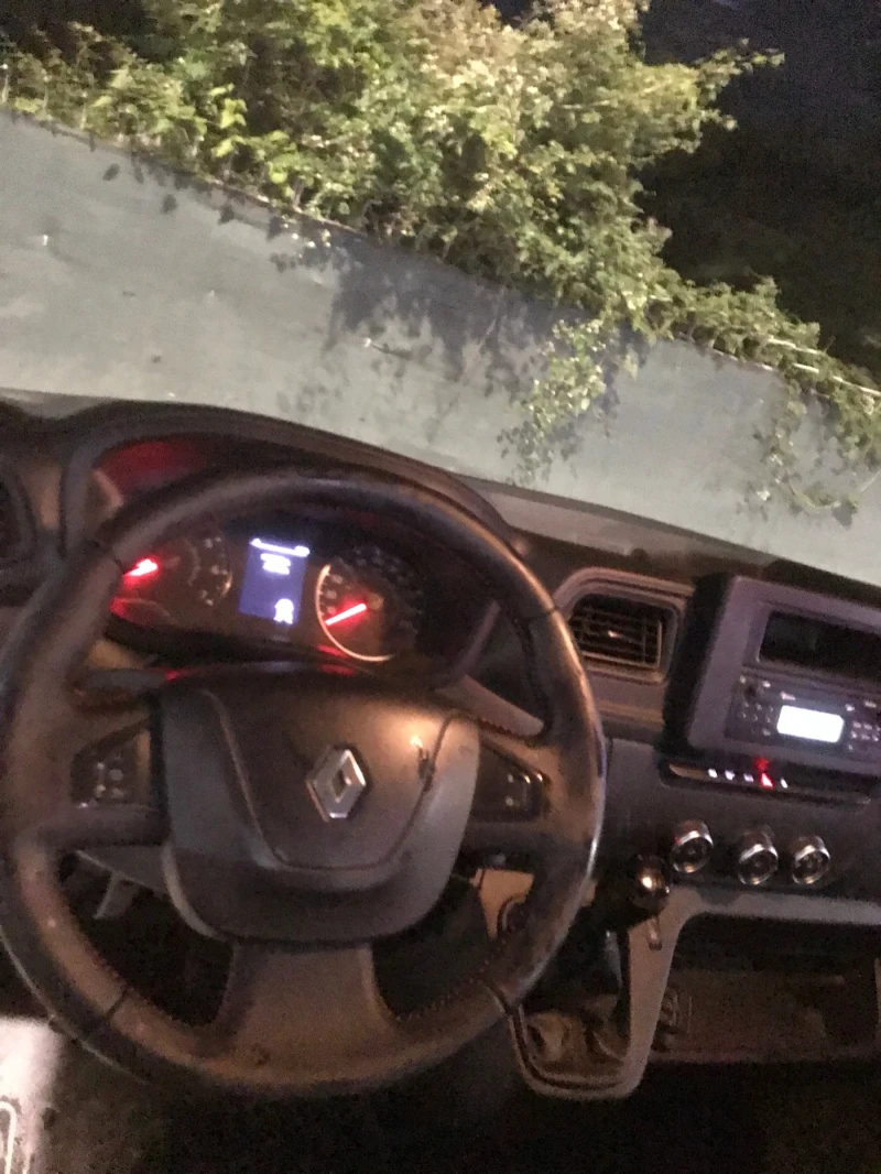 Renault Master 2.3, снимка 11 - Бусове и автобуси - 47308649