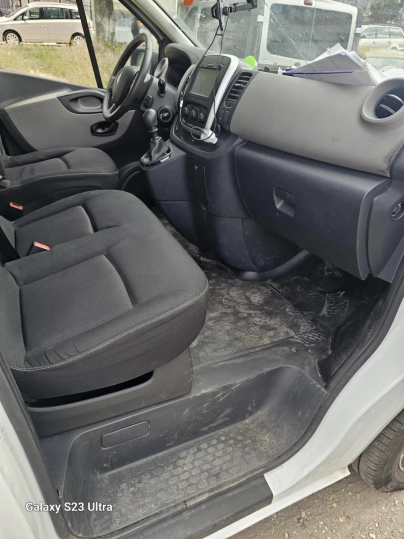 Renault Trafic Dci, снимка 7 - Бусове и автобуси - 53121961