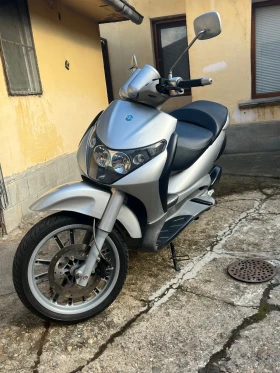 Piaggio Beverly 200, снимка 7