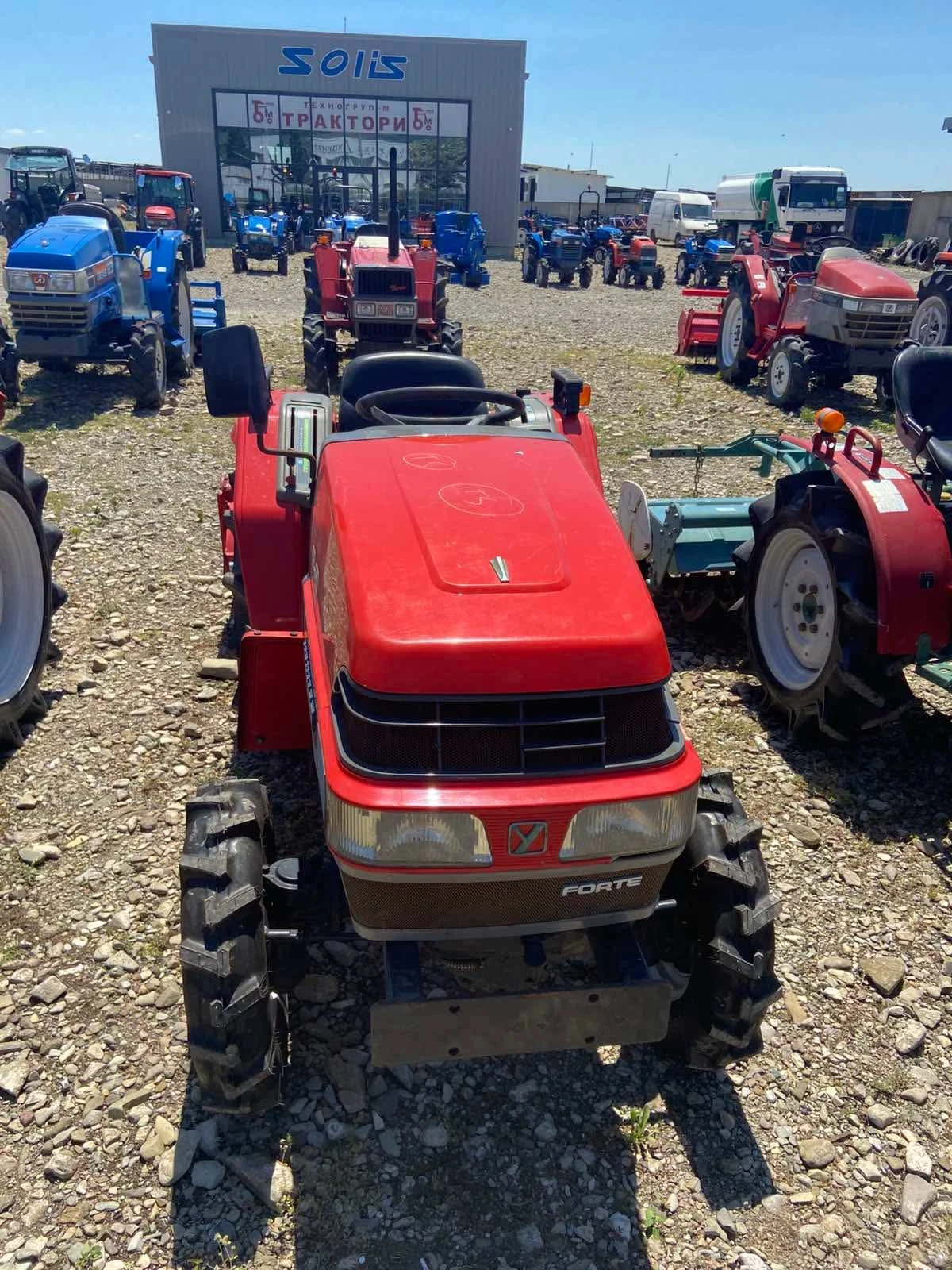 Трактор Yanmar