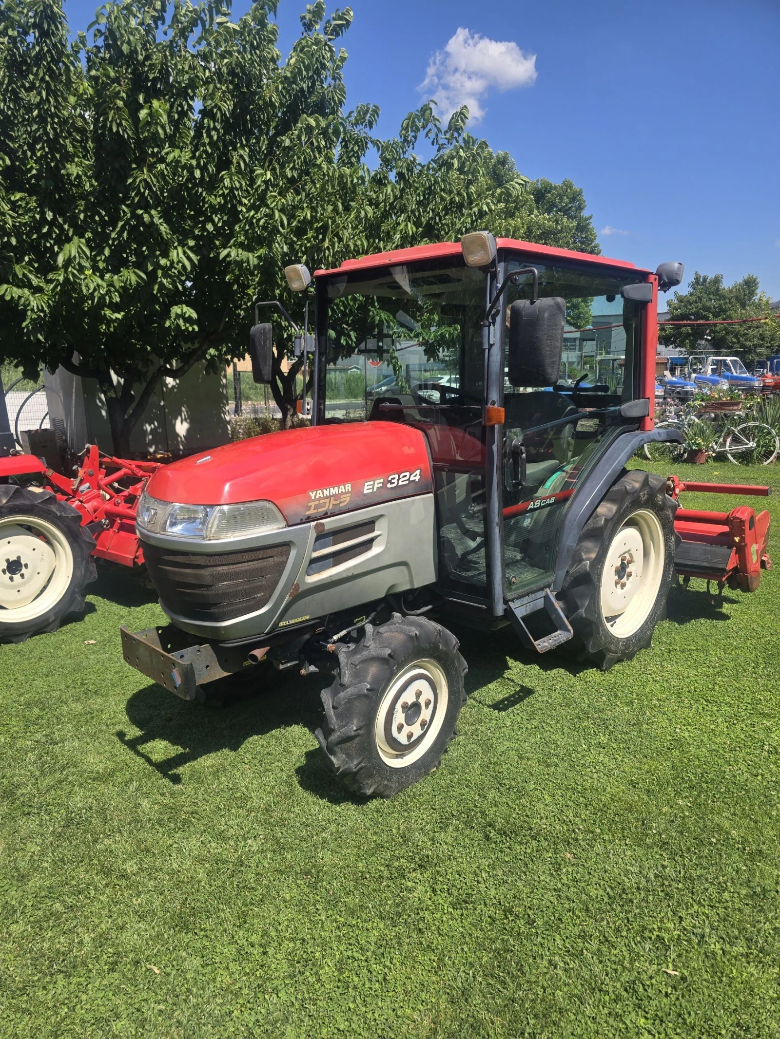 Трактор Yanmar Ef 324