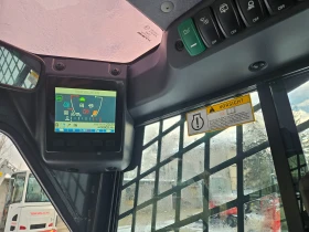 Мини челни товарачи Takeuchi TL6R, снимка 5