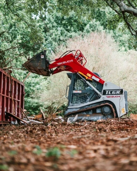 Мини челни товарачи Takeuchi TL6R, снимка 1