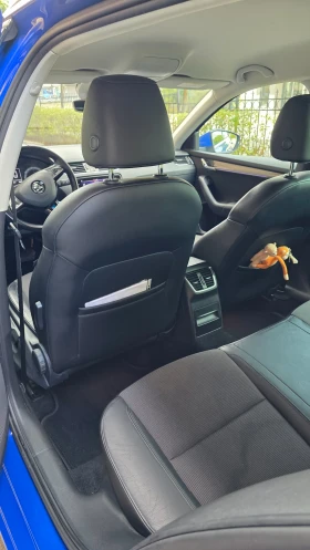 Skoda Octavia 150 HP* 2.0TDI DSG* 4?4* Laneassistant* MATRIX?AMB, снимка 8