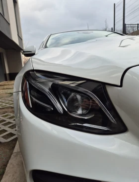 Mercedes-Benz E 400, снимка 13 - Автомобили и джипове - 53635925