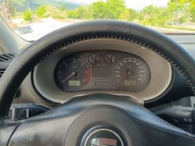 Seat Leon 1.9 TDI - 2900 € / 5671.91 лв. - 33302823 12