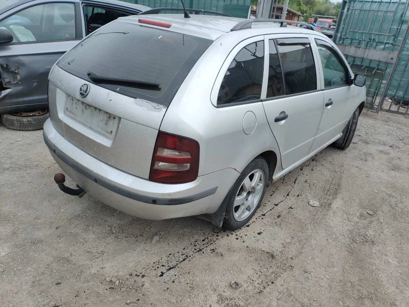 Skoda Fabia 1.9sdi, снимка 3 - Автомобили и джипове - 40626843