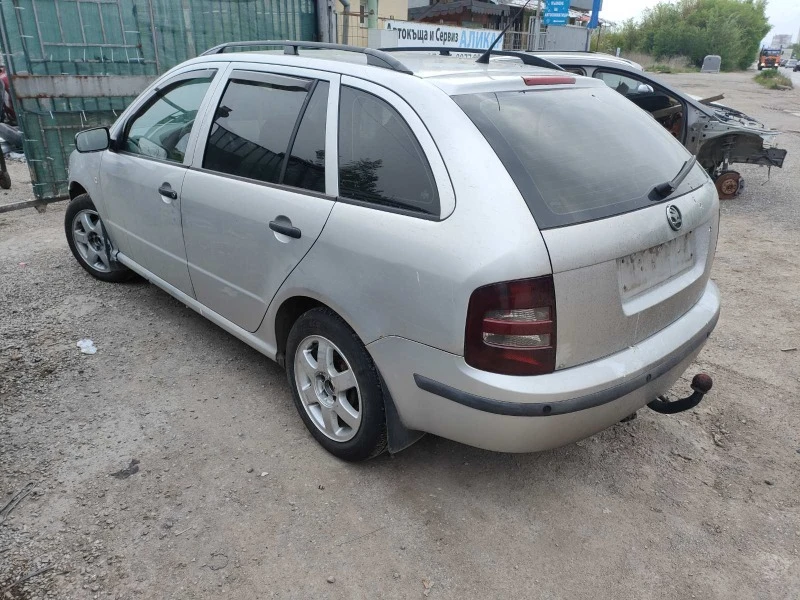 Skoda Fabia 1.9sdi, снимка 4 - Автомобили и джипове - 40626843