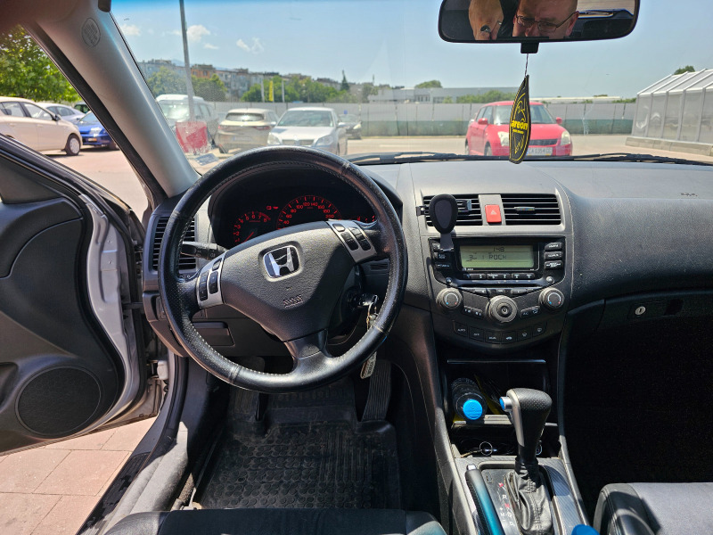 Honda Accord, снимка 3 - Автомобили и джипове - 46350144