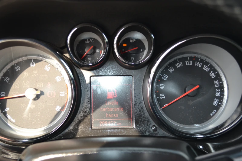 Opel Zafira 1.6-TOURER-METAN, снимка 17 - Автомобили и джипове - 46539842