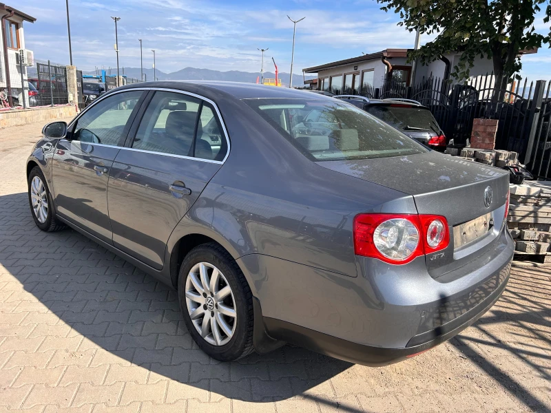 VW Jetta 1.9TDI EURO 4, снимка 6 - Автомобили и джипове - 47356512