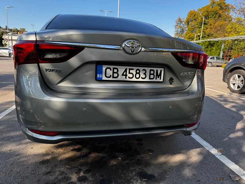 Toyota Avensis 1.6 D4d Executive, снимка 6 - Автомобили и джипове - 47697171