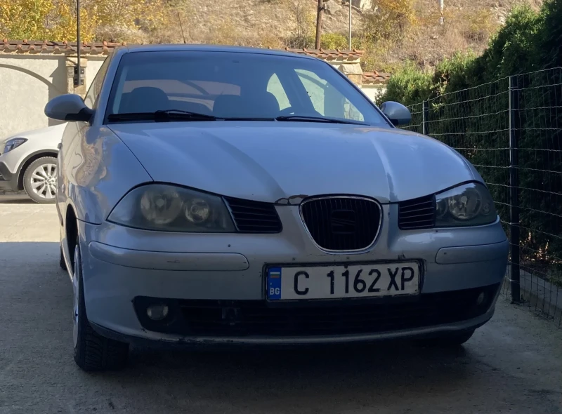 Seat Ibiza, снимка 4 - Автомобили и джипове - 47804938