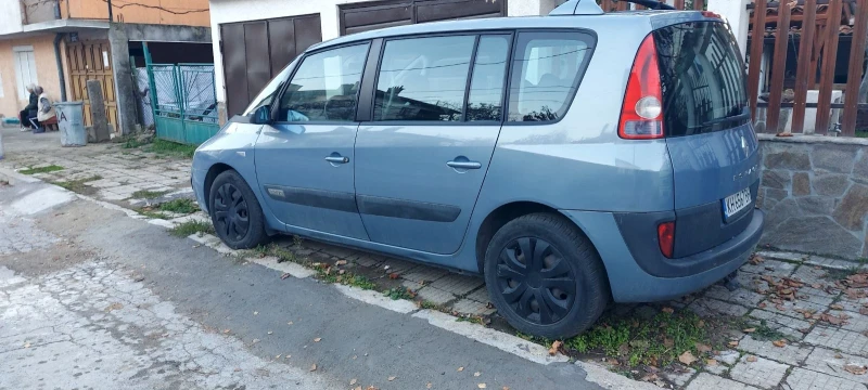 Renault Espace 2.2 DCI, снимка 6 - Автомобили и джипове - 48144434