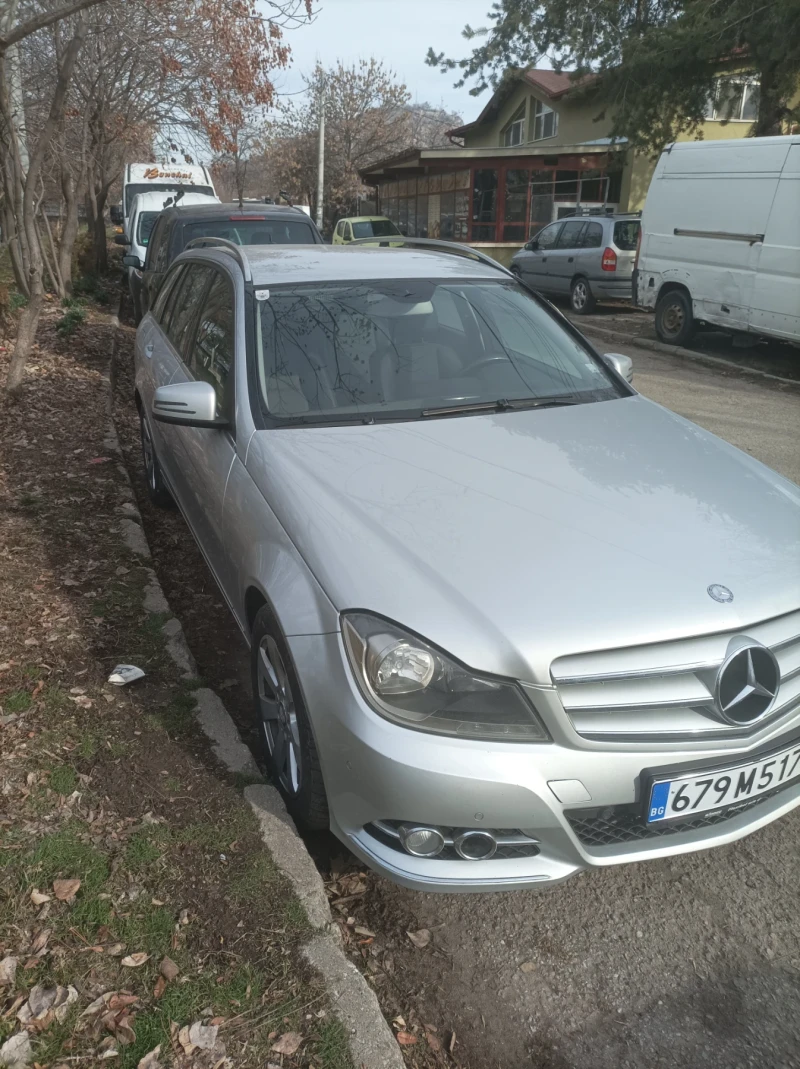 Mercedes-Benz C 220, снимка 2 - Автомобили и джипове - 48605087