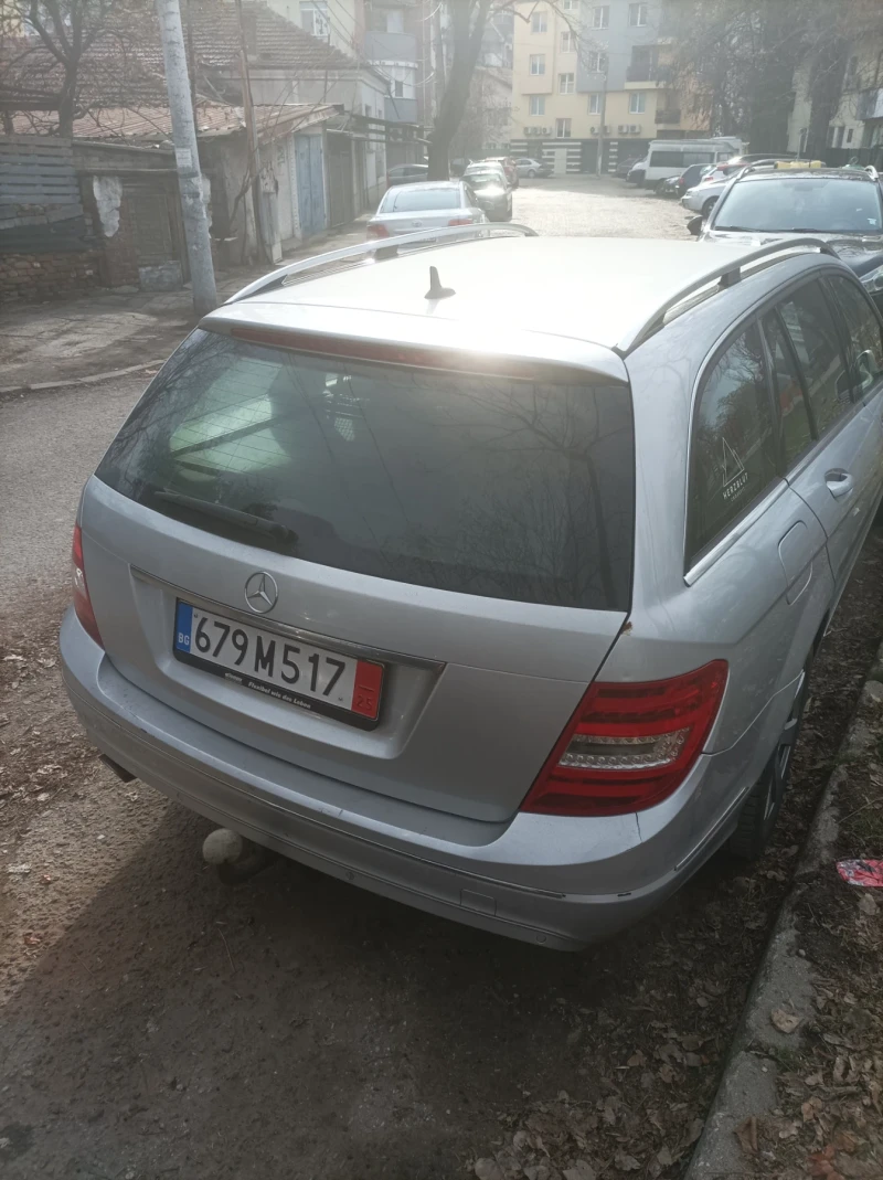 Mercedes-Benz C 220, снимка 4 - Автомобили и джипове - 48605087